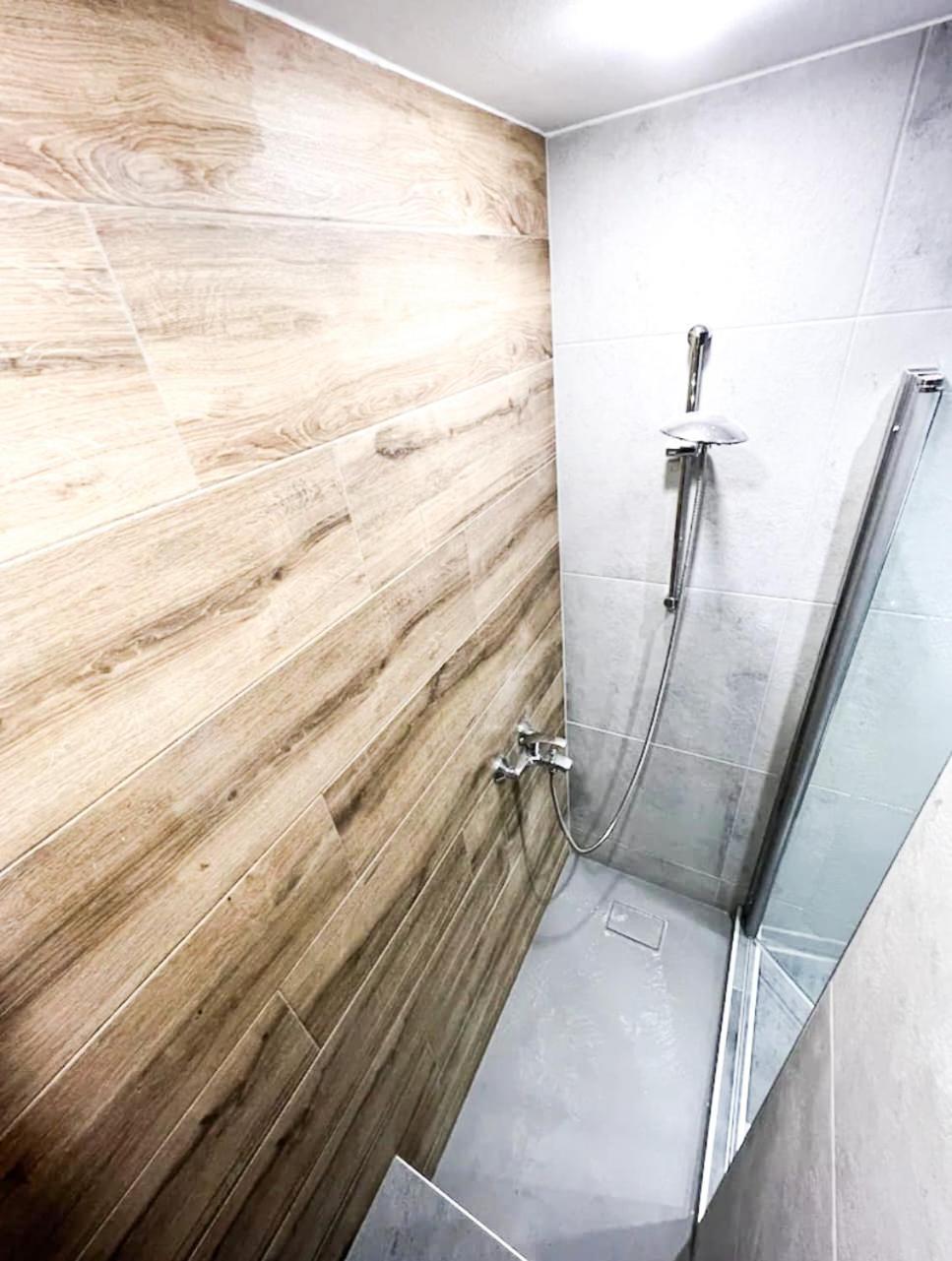 Casa De Dinca, 2 Bedroom, 6 Person, Free Parking Zone Загреб Екстер'єр фото